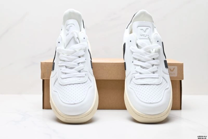 Veja Shoes Packable 2829
