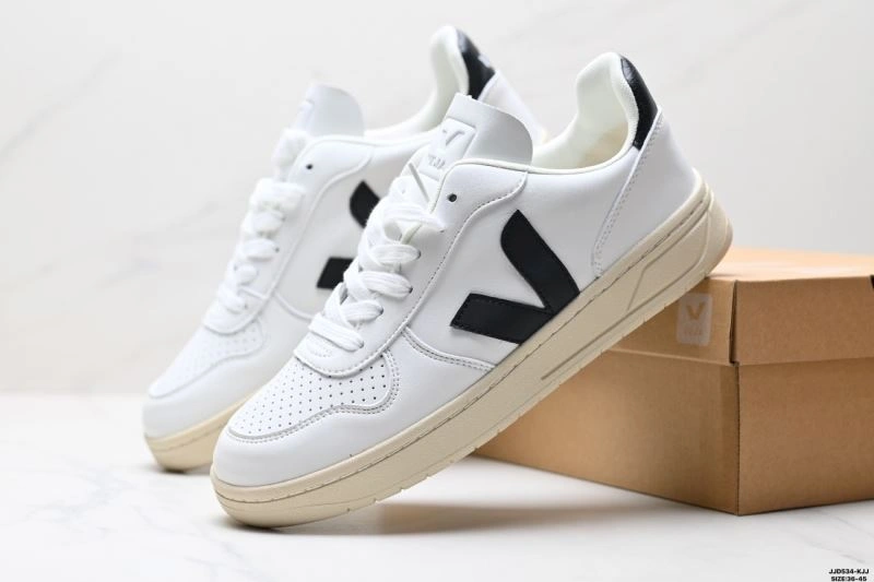 Veja Shoes Packable 2829
