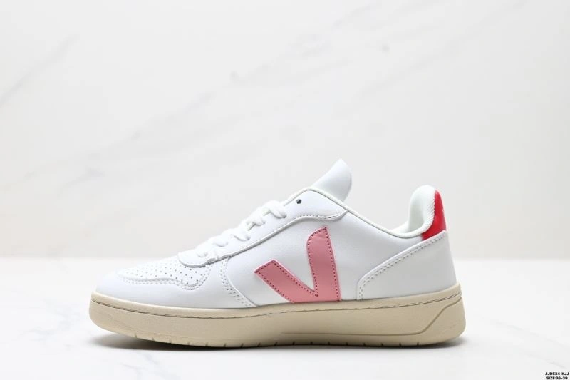 Sustainable Veja Shoes 2824