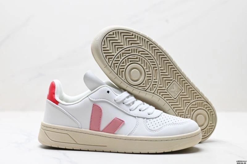 Sustainable Veja Shoes 2824
