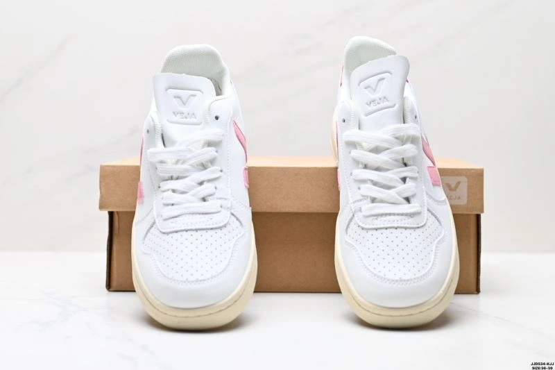Sustainable Veja Shoes 2824