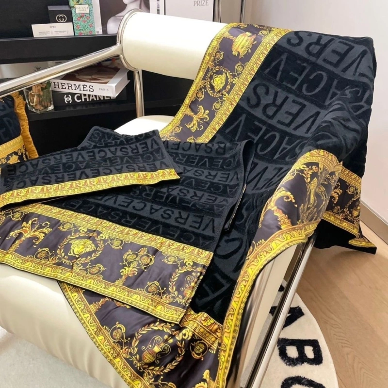 ZeroBulk Versace Bath Towel 255675