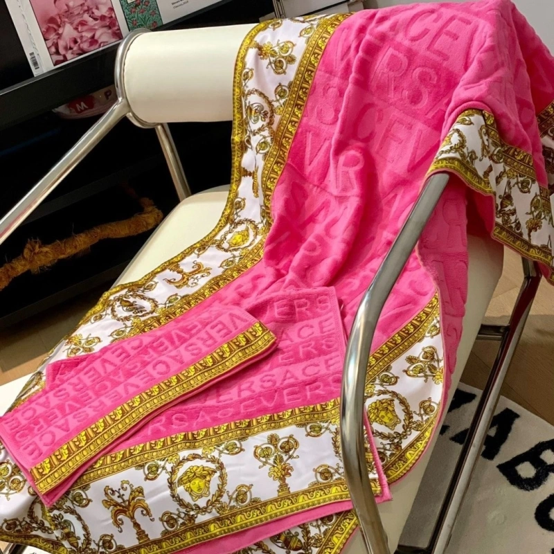 ZeroBulk Versace Bath Towel 255675