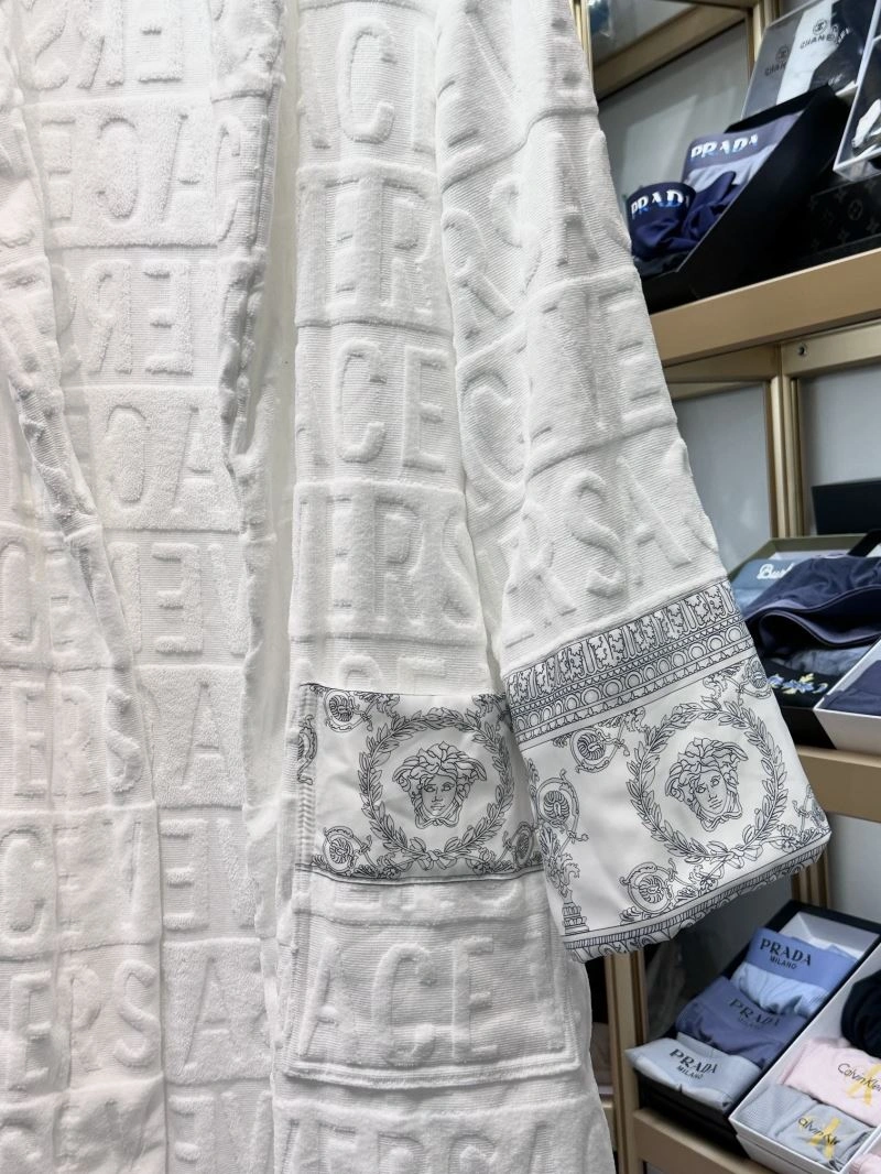 Sporty Versace Bathrobe 255698
