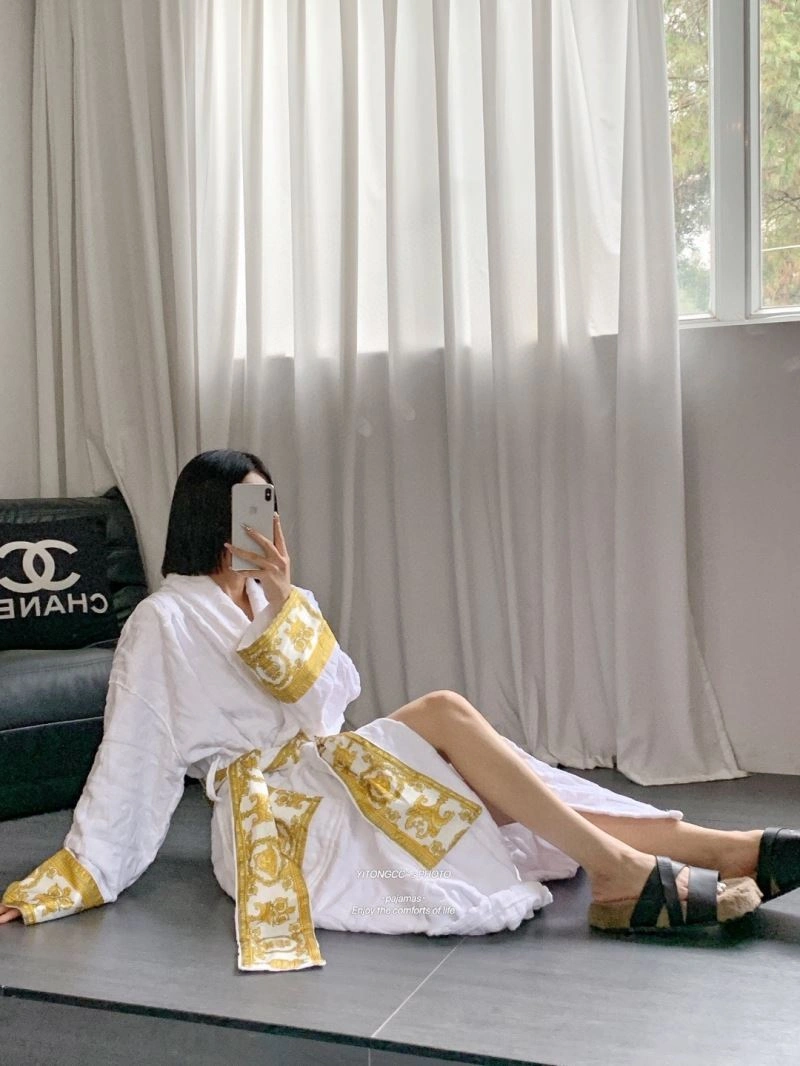 EyeCatching Versace Bathrobe 255704
