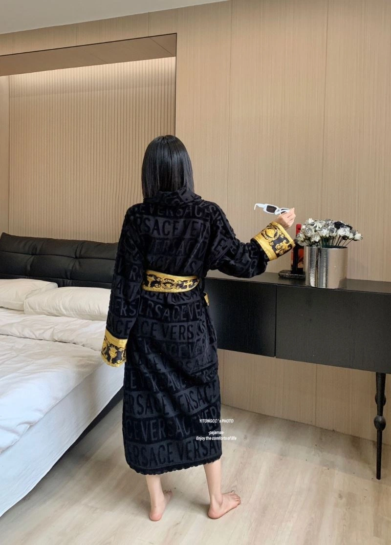 Reliable Versace Bathrobe 255708