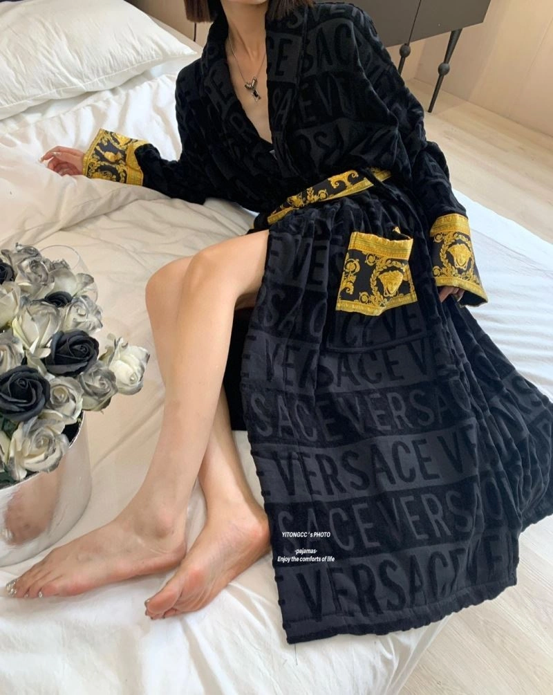 Reliable Versace Bathrobe 255708