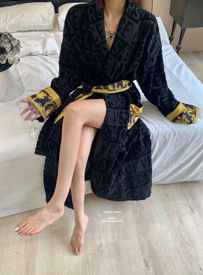 Reliable Versace Bathrobe 255708