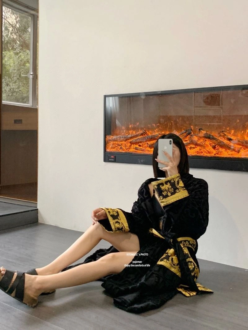 Reliable Versace Bathrobe 255708
