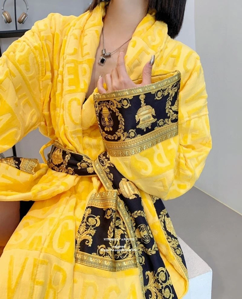 Versace Bathrobe TechFriendly 255689
