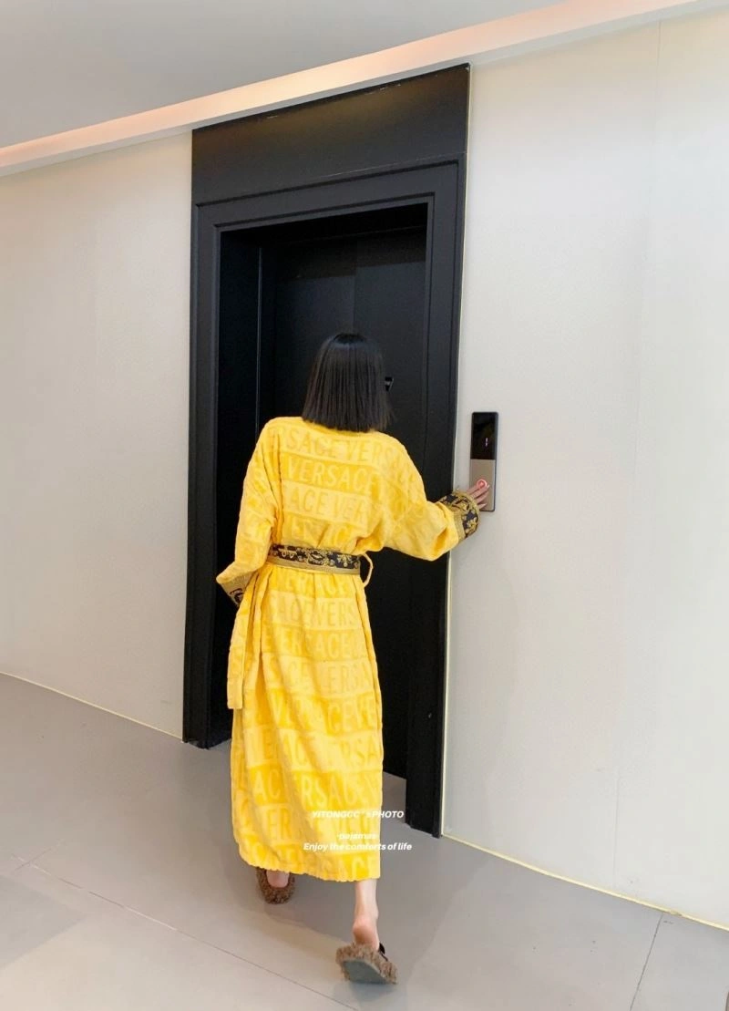 Versace Bathrobe TechFriendly 255689