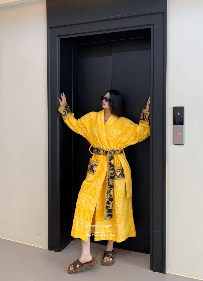 Versace Bathrobe TechFriendly 255689
