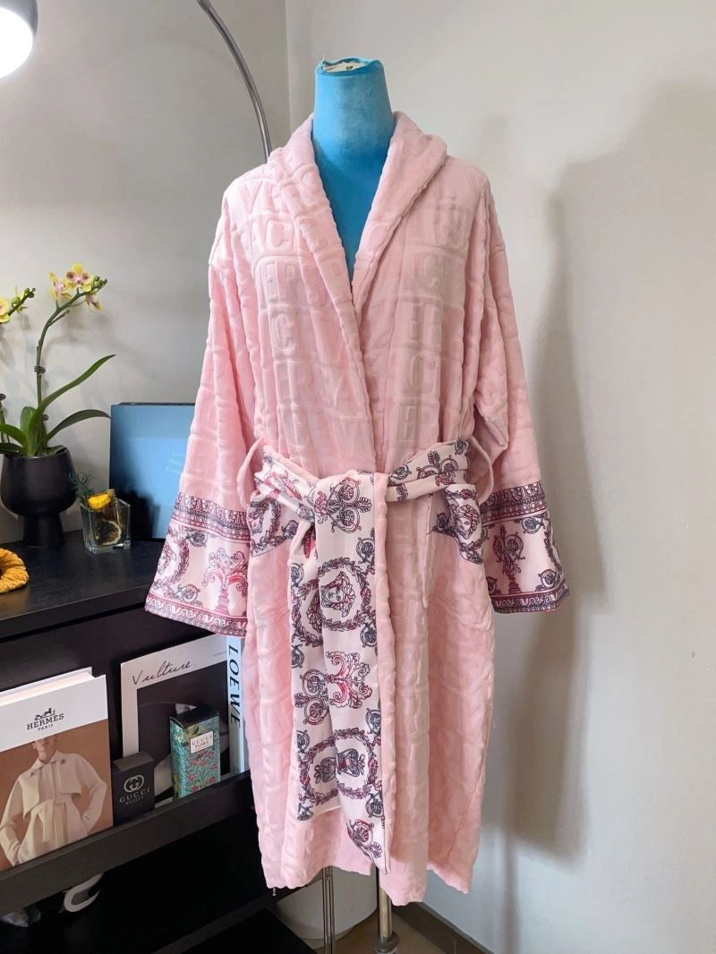 SmoothTexture Versace Bathrobe 255686
