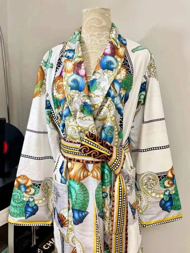 Efficient Versace Bathrobe 255690