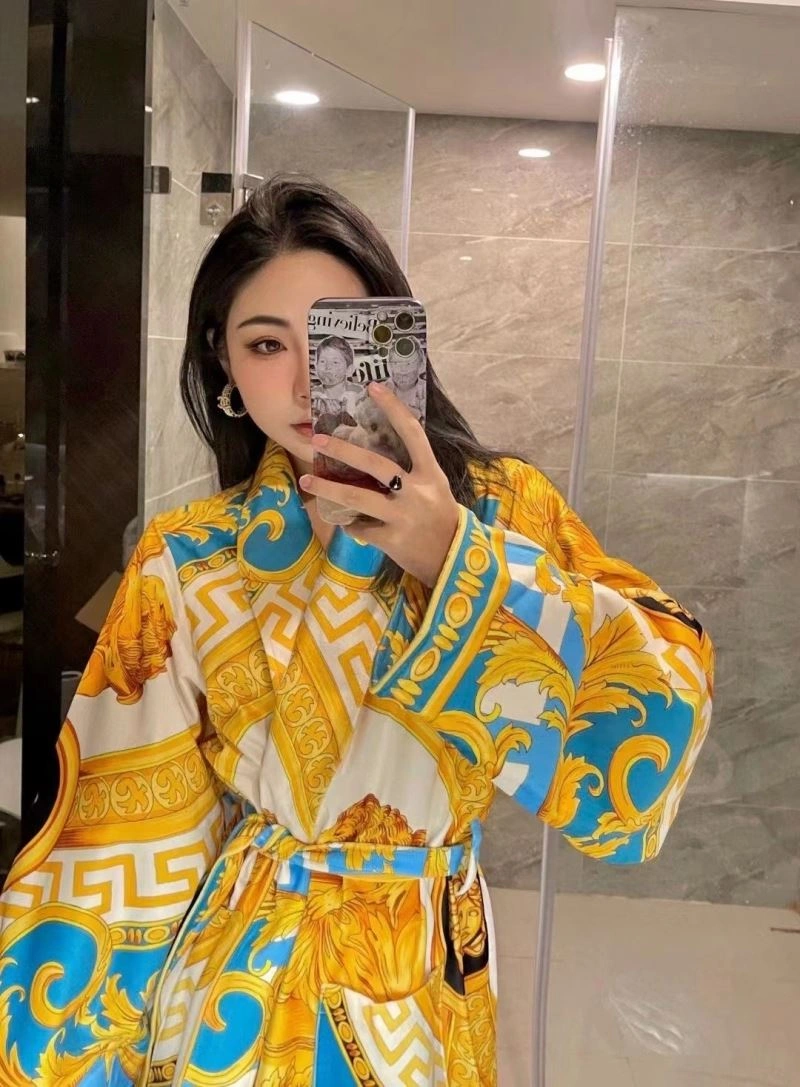 Contemporary Versace Bathrobe 255702