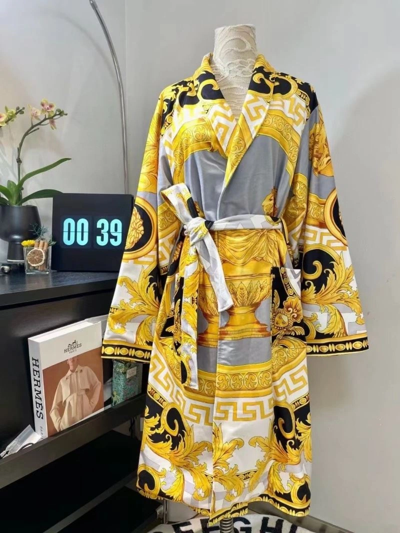 Durable Versace Bathrobe 255684