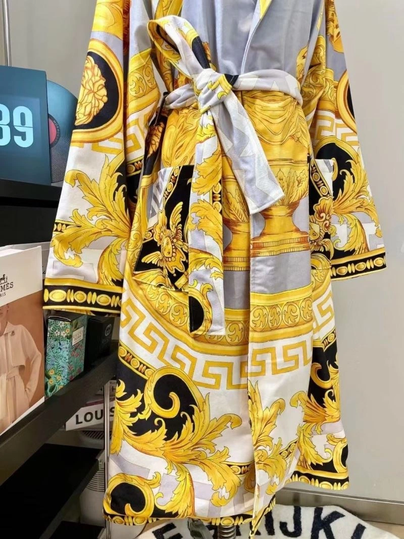 Durable Versace Bathrobe 255684