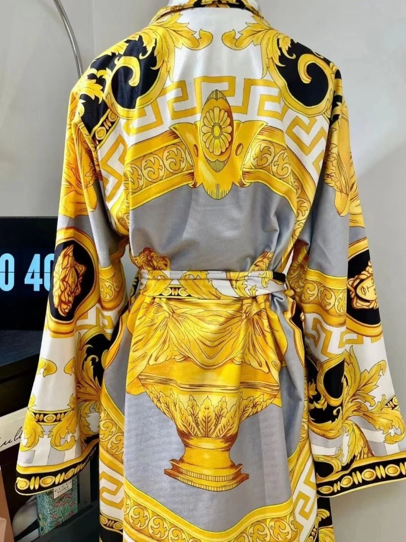Durable Versace Bathrobe 255684