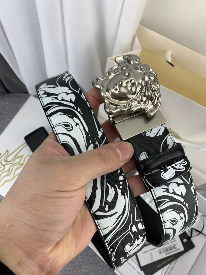 Versace Belts ZipUp 305689