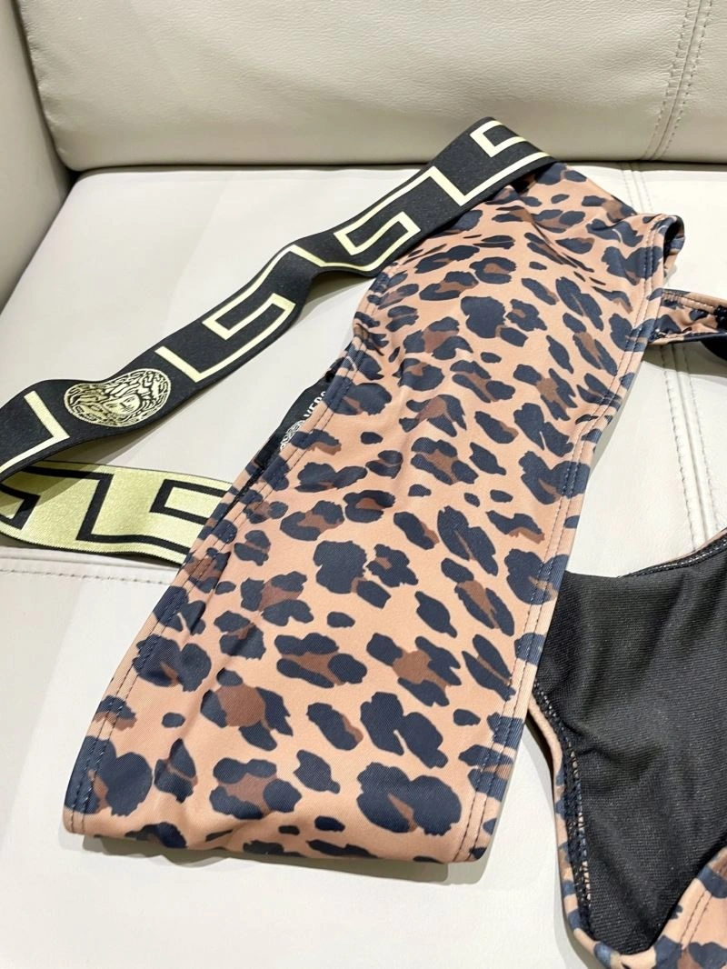 Minimalist Versace Bikins 255749