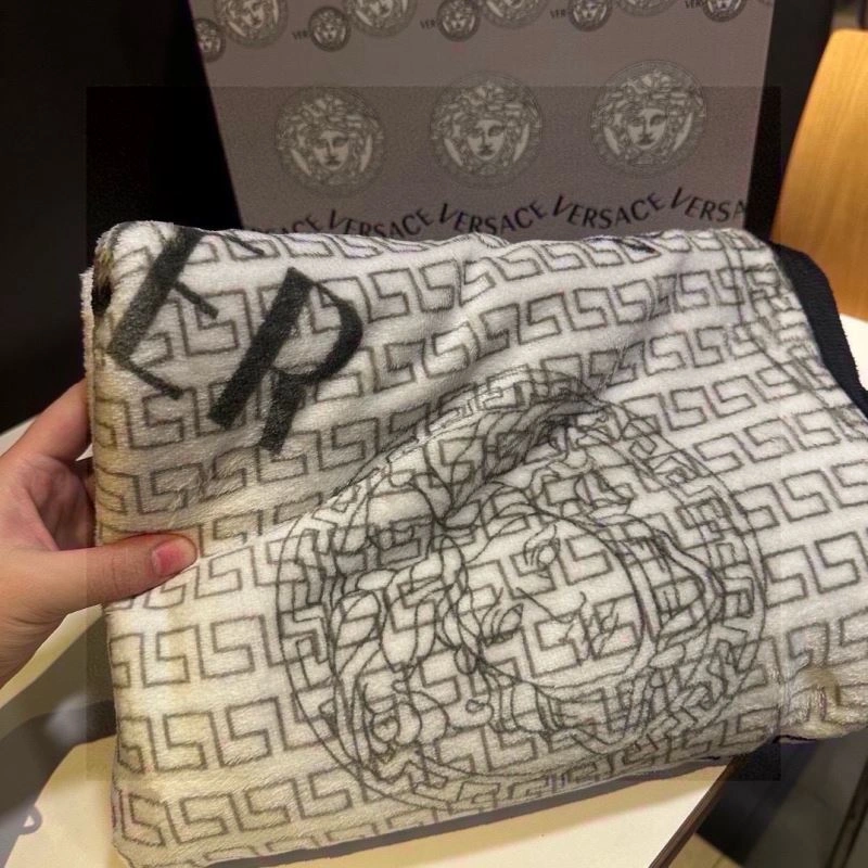 Breathable Versace Blanket 256532