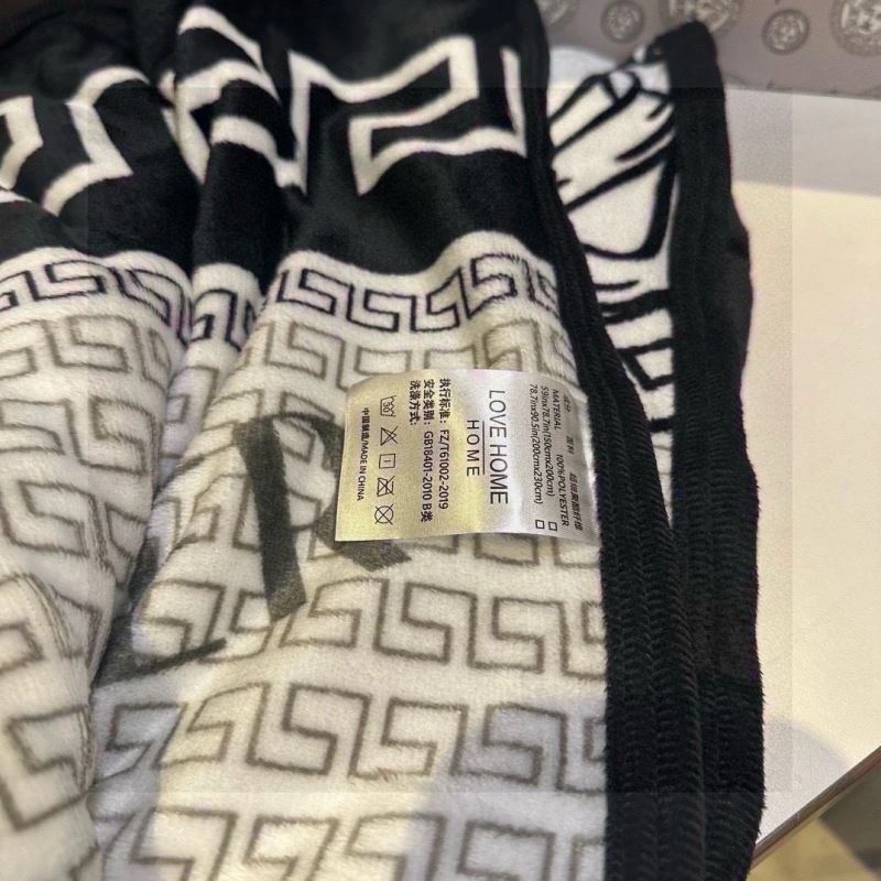 Breathable Versace Blanket 256532