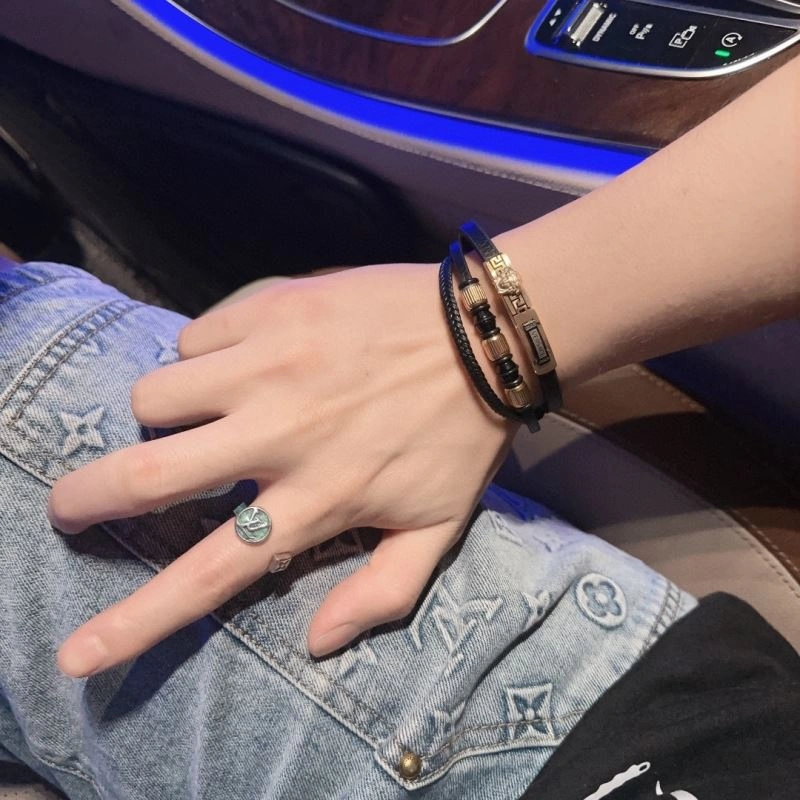 Versace Bracelets EyeCatching 213611
