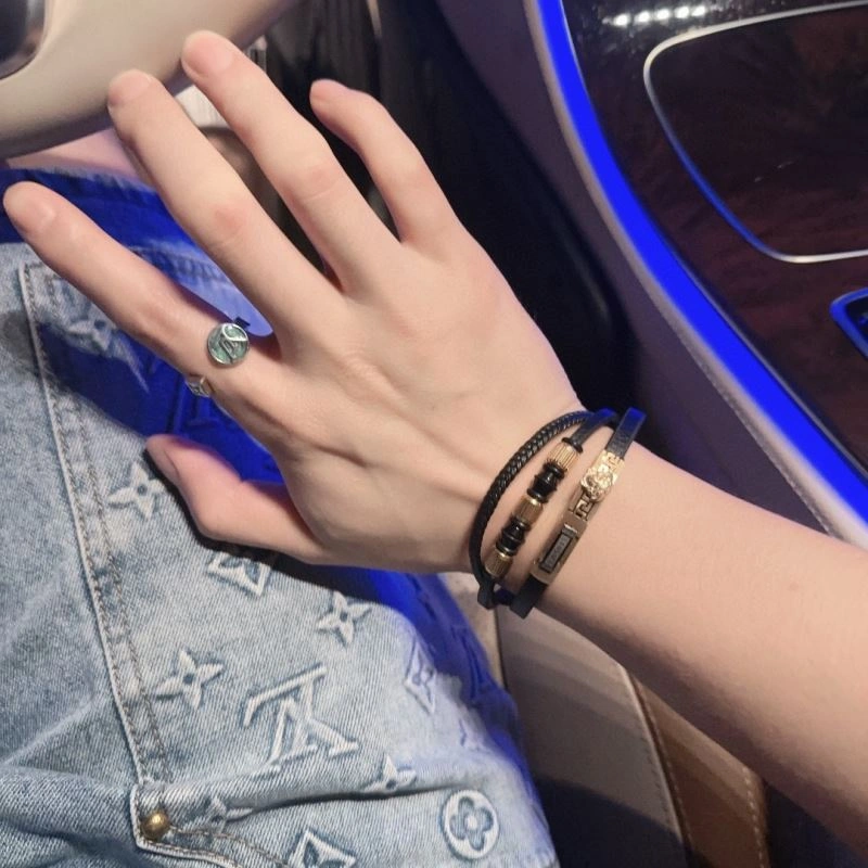 Versace Bracelets EyeCatching 213611
