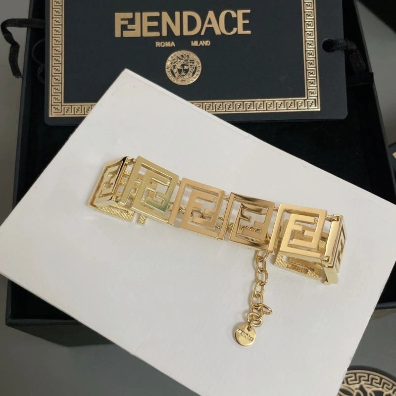 Resilient Versace Bracelets 213609