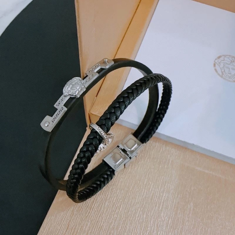Snug Versace Bracelets 214430