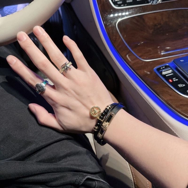 Versace Bracelets OnTrend 214097