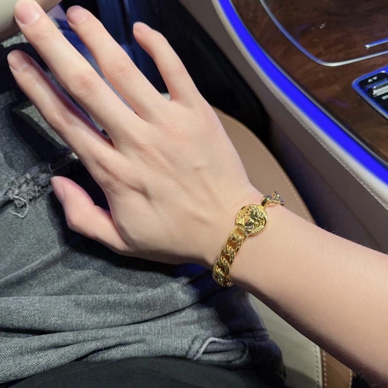 Modern Versace Bracelets 212505