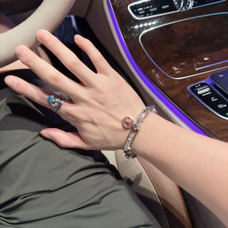 Compact Versace Bracelets 211636