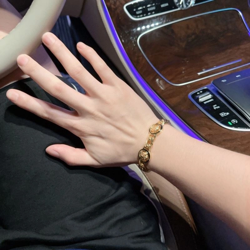 ComfortFit Versace Bracelets 211632
