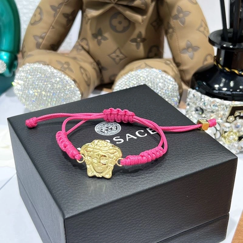Sleek Versace Bracelets 211618