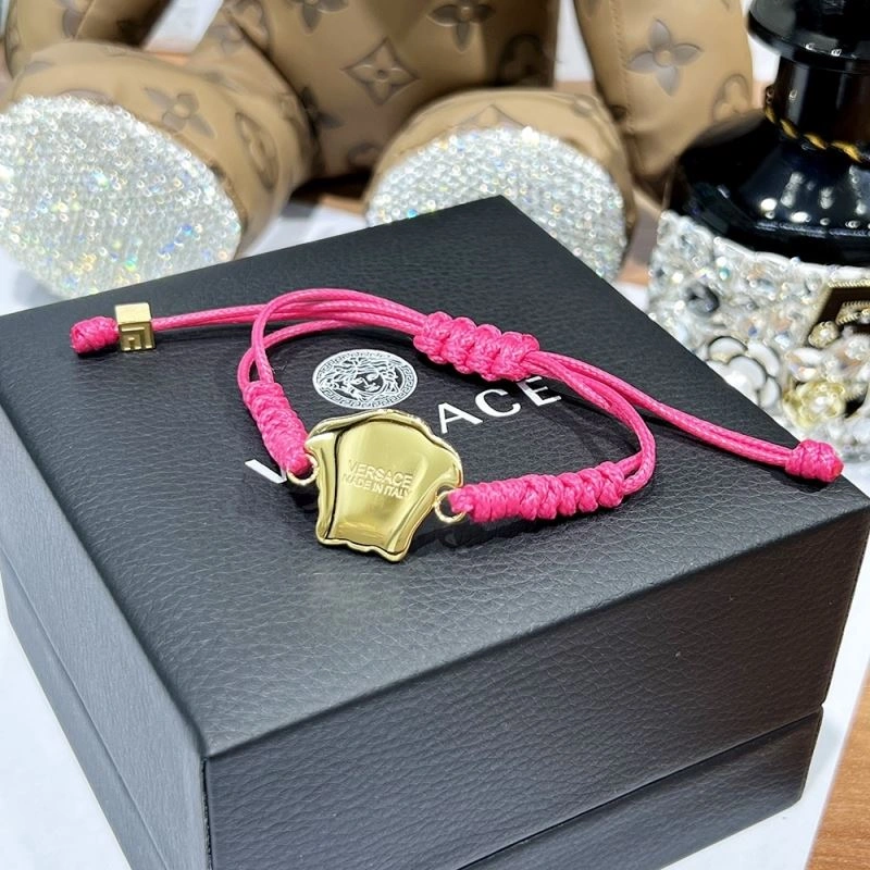 Sleek Versace Bracelets 211618