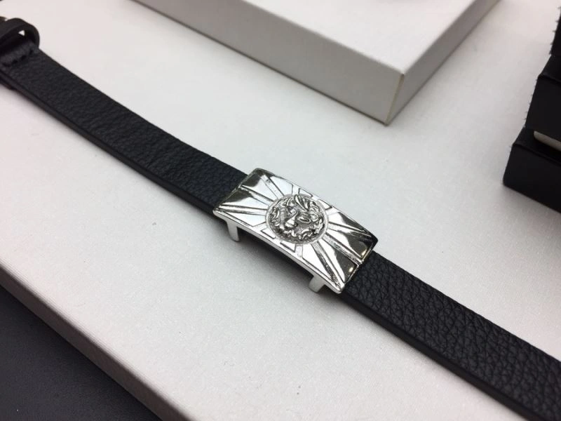 SmoothTexture Versace Bracelets 211026