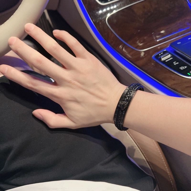 Versace Bracelets Sustainable 211020