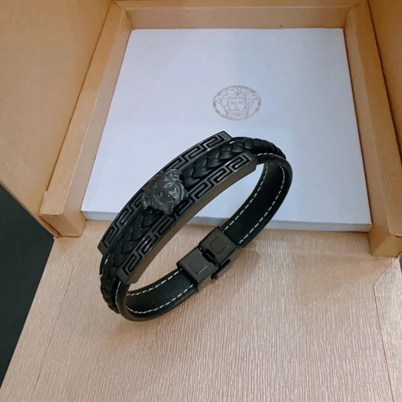 Versace Bracelets Sustainable 211020