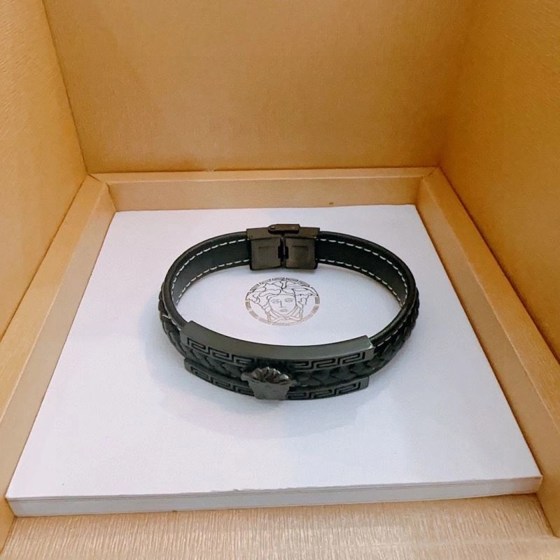 Versace Bracelets Sustainable 211020