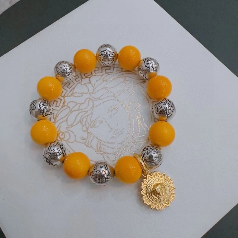 Versace Bracelets Stylish 211024