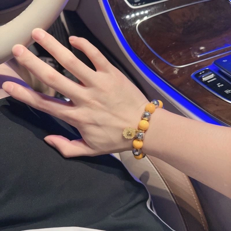 Versace Bracelets Stylish 211024