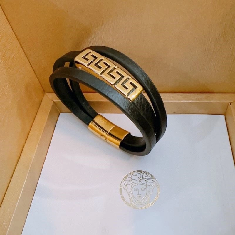 Versace Bracelets Chic 210312