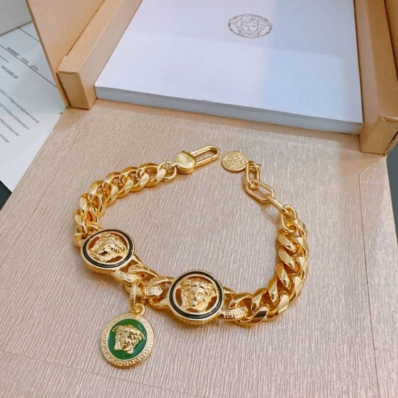 Versace Bracelets Trendsetting 210309