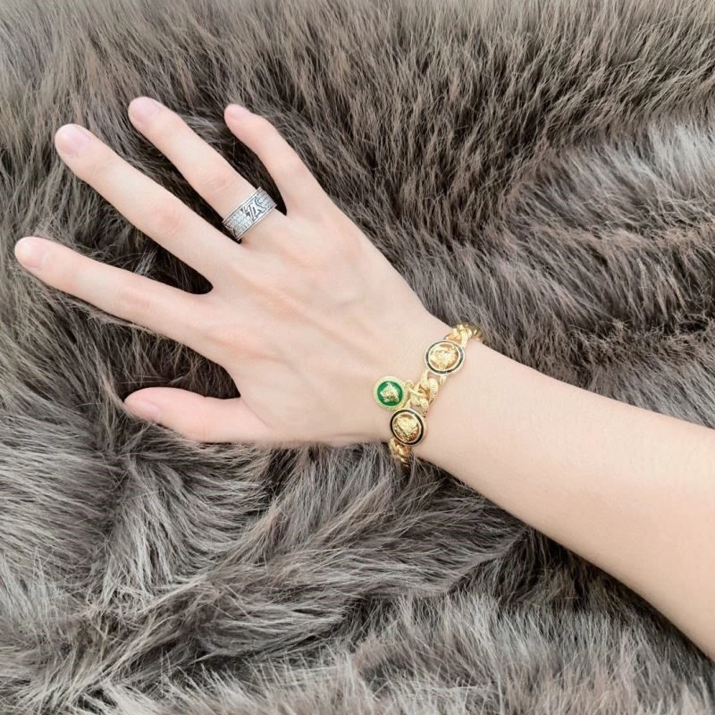 Versace Bracelets Trendsetting 210309