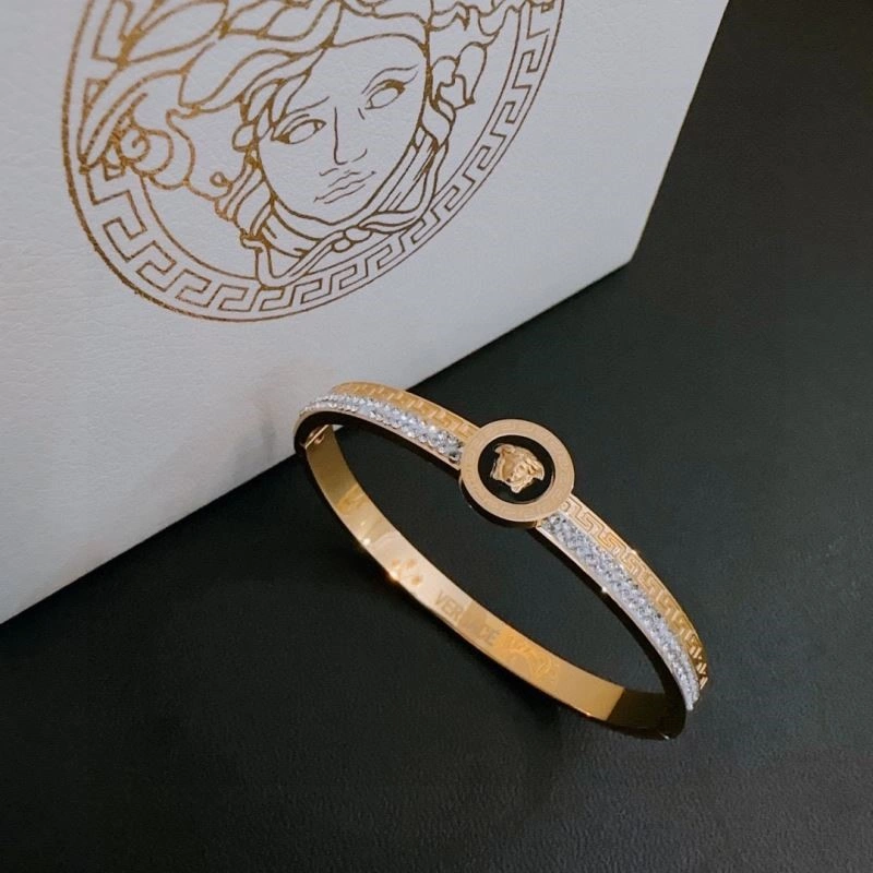 Versace Bracelets Affordable 210304