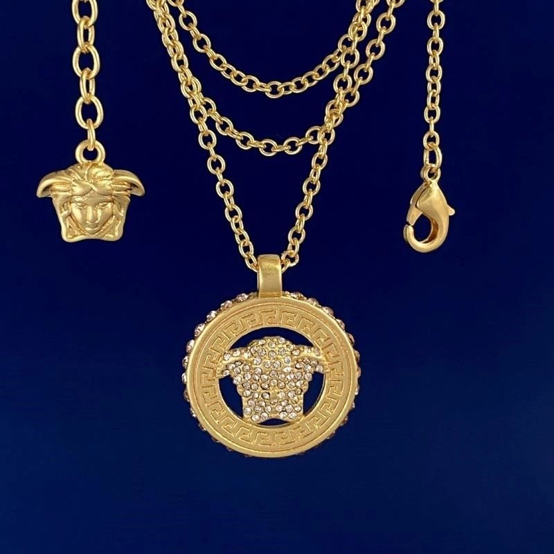 Trendsetting Versace Bracelets 209622
