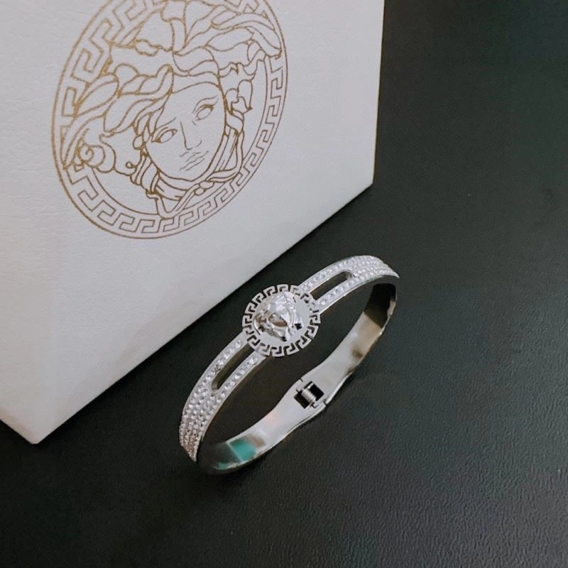 Minimalist Versace Bracelets 209044