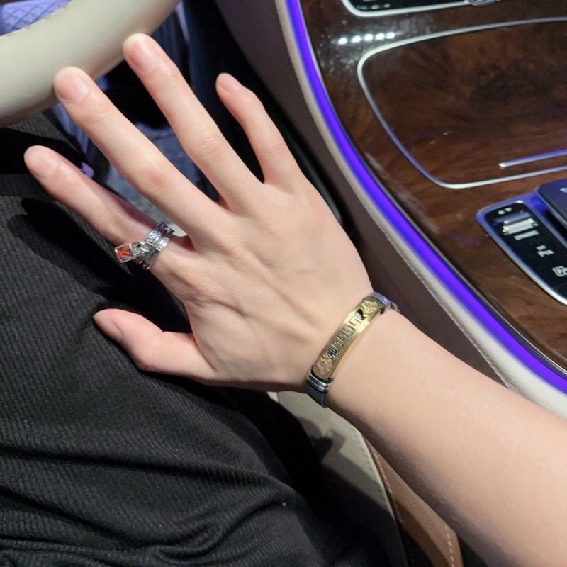 Compact Versace Bracelets 207678