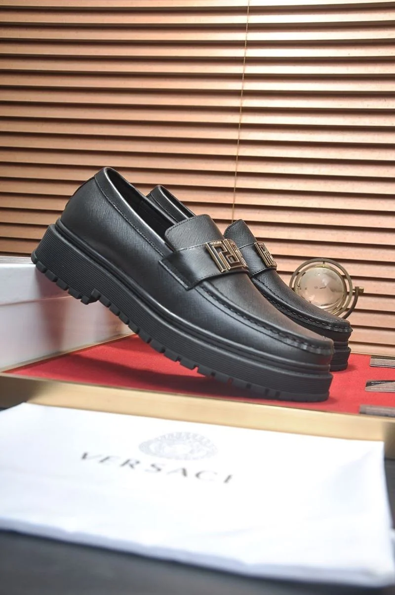 Functional Versace Business Shoes 37565
